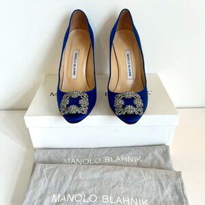 Manolo Blahnik Hangisi Satin Shoes